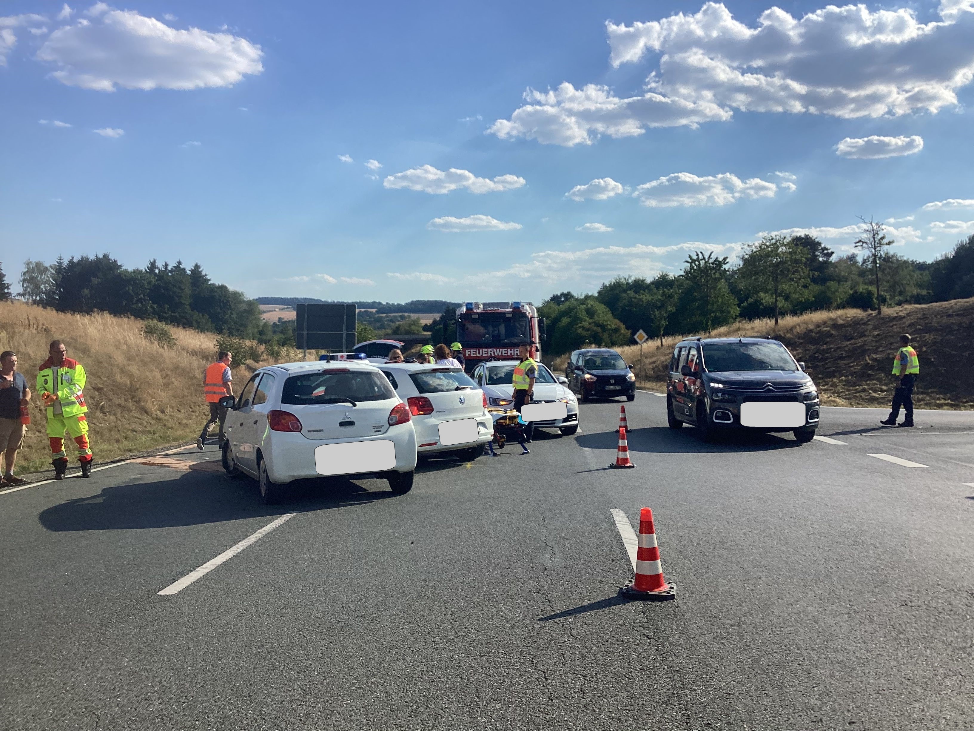 Hilfeleistung - nach Verkehrsunfall Hilfeleistung - nach Verkehrsunfall