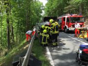 Verkehrsunfall mit eingeklemmter Person
