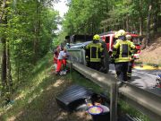 Verkehrsunfall mit eingeklemmter Person